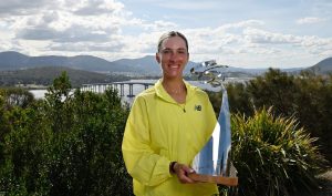 Kessler surprend Mertens et triomphe à Hobart