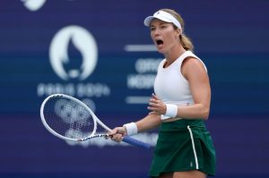 La fin de match houleuse de Collins avec le public australien