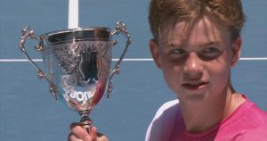 Le résumé – Open d&rsquo;Australie, finale junior: le sacre du Bâlois Henry Bernet   Tennis: Open d&rsquo;Australie aujourd&rsquo;hui à 17:03