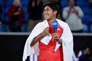 Learner Tien, l&rsquo;Américain de 19 ans qui a sorti Daniil Medvedev à l&rsquo;Open d&rsquo;Australie