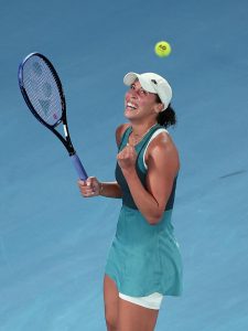 Madison Keys bat Swiatek au super tie-break et ira défier Sabalenka en finale