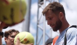 Moutet se plaint de l’attribution des courts pour les entraînements