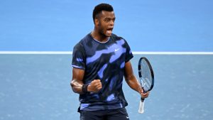 Mpetshi Perricard s&rsquo;offre Tiafoe et se qualifie pour les quarts à Brisbane