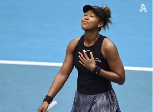 Naomi Osaka quitte le tournoi sur une lésion.