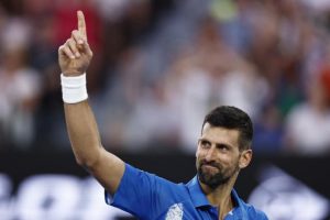 Novak Djokovic bat Jiri Lehecka et rejoint Carlos Alcaraz en quarts de finale de l&rsquo;Open d&rsquo;Australie