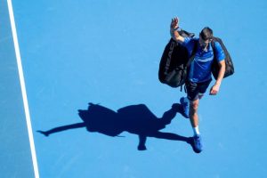 Novak Djokovic poste l&rsquo;IRM de sa cuisse pour répondre aux critiques sur la gravité de sa blessure
