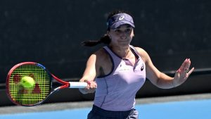 Open d’Australie 2025 : « Ma vie a changé ! » Handicapée par une maladie, repêchée in extremis… La belle histoire de l’adversaire d’Iga Swiatek