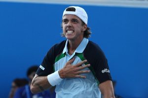 Open d’Australie : Arthur Cazaux sort la tête de série Baez et file au 2e tour