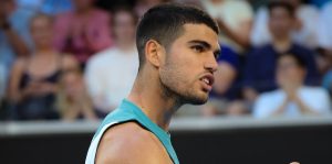 Open d&rsquo;Australie > Camille Pin, lors du premier set d&rsquo;Alcaraz bouclé en 18 minutes : « Son niveau de jeu est tellement grotesque »