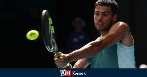 Open d&rsquo;Australie : Carlos Alcaraz passe en quarts de finale et y attend Novak Djokovic