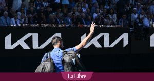 Open d&rsquo;Australie: le décuple vainqueur Novak Djokovic abandonne en demi-finale contre Alexander Zverev
