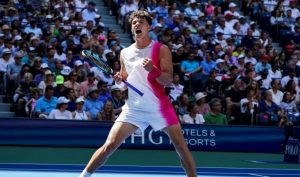 Shelton élimine Sonego et se qualifie pour les demi-finales de l’Open d’Australie