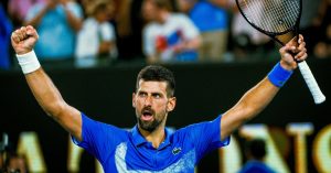 Tennis – Open d&rsquo;Australie (H) : Djokovic dompte Alcaraz et disputera sa cinquantième demi-finale en Grand Chelem