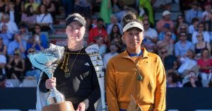 Tennis – WTA – Auckland : Osaka abandonne en finale, Tauson titrée