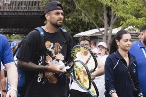 Touché aux abdos, Nick Kyrgios annule une exhibition avec Novak Djokovic pour se reposer en vue de l&rsquo;Open d&rsquo;Australie