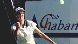 Une ancienne gloire du tennis se fait voler 16 trophées… en fuyant les incendies de Los Angeles