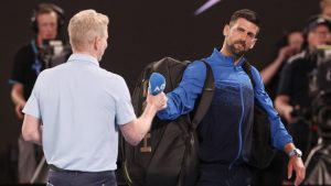 VIDEO. « Novak Djokovic surcoté, dépassé, dégagez-le ! » Grosse tension à l’Open d’Australie à l’issue du match entre le Serbe et Jiri Lehecka