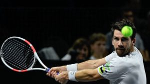 VIDEO. Tennis : « Elle riait… » De dépit, un joueur jette sa raquette dans la foule et heurte une spectatrice en plein visage