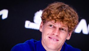 Insolite > Jannik Sinner se prépare pour son retour et continue d&rsquo;explorer de nouveaux sports !