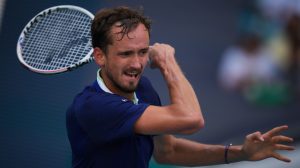 ATP > Jean-René Lisnard : « Medvedev, la première année chez nous, des mecs me demandaient : &lsquo;Tu crois qu&rsquo;il peut réussir avec son coup droit bizarre ?&rsquo; Bon bah Alexandre Muller, pareil, beaucoup le voyaient un peu limité »