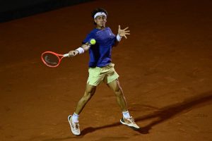 Comesaña renverse Zverev et rejoint Muller en demi-finales à Rio