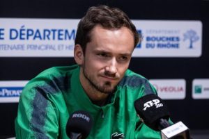Daniil Medvedev confiant avant son match face Pierre-Hugues Herbert à Marseille
