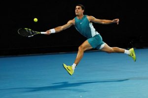 Le coup de génie de Carlos Alcaraz face à Andrea Vavassori à Rotterdam en vidéo