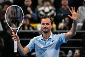 Medvedev en patron contre Bergs à Doha
