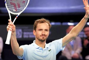 Medvedev se retire sans raisons, Berrettini continue sa chevauchée
