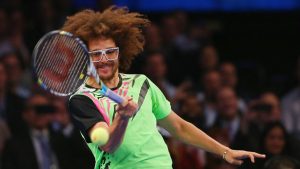 Tennis : à 49 ans, l’un des membres du groupe LMFAO se qualifie pour le tableau principal d’un Future… et s’incline lourdement au premier tour