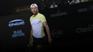 VIDÉO. Tennis : La magnifique volée rétro d’Alexandre Müller qui fait passer son adversaire par-dessus le filet