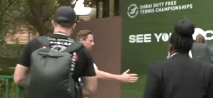 Vidéos, WTA – Dubaï > Surclassée par Andreeva, Iga Swiatek snobe totalement son coach, Wim Fissette, après la rencontre