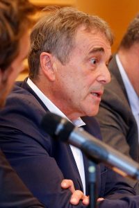 l’ancien numéro 2 de la fédération de tennis jugé pour viols sur une jeune joueuse