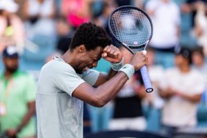 Gaël Monfils fait plier Jiri Lehecka après avoir sauvé une balle de match au deuxième tour du Masters 1000 de Miami