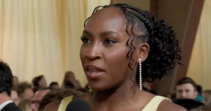 Insolite, Vidéos > Coco Gauff, sur le tapis rouge des Oscars : « C&rsquo;était très compliqué. Je joue au tennis, je ne suis pas habituée à ce glamour »