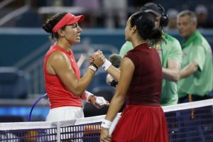 Jessica Pegula stoppe Alexandra Eala en demi-finales à Miami et affrontera Aryna Sabalenka