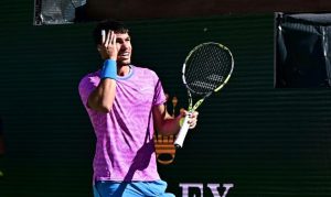 Le célèbre apiculteur d’Indian Wells réapparaît avant le match d’Alcaraz