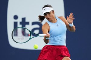 Raducanu bat Anisimova et s’offre son premier quart de finale en WTA 1000