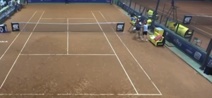 Vidéos, ATP, Challenger > Carreno Busta s’emporte, bouscule l&rsquo;arbitre mais évite la disqualification
