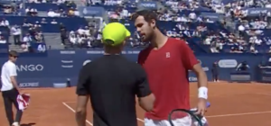Vidéos, ATP – Barcelone > La poignée de main tendue entre Khachanov et Davidovich Fokina
