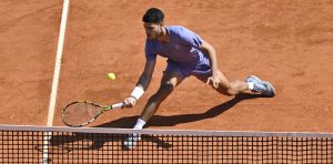 ATP – Monte Carlo > Carlos Alcaraz sur Arthur Fils après l&rsquo;avoir battu en quarts de finale : « Sa puissance de frappe est incroyable. Physiquement, je dirais que c&rsquo;est l&rsquo;un des joueurs les plus forts du circuit, sans aucun doute »