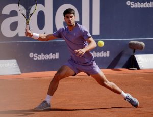 Alcaraz passera des examens pour évaluer la gravité de sa blessure avant Madrid