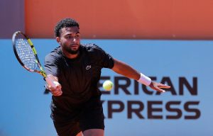 Arthur Fils éliminé dès son entrée en lice à Madrid