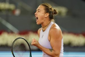 Aryna Sabalenka bat Marta Kostyuk et rejoint les demi-finales à Madrid