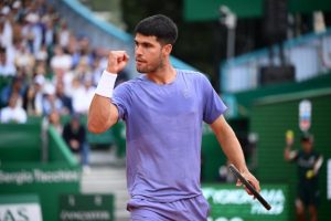 Carlos Alcaraz bat Alejandro Davidovich Fokina et disputera sa première finale à Monte-Carlo