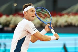 Casper Ruud sort Taylor Fritz en huitièmes de finale du Masters 1000 de Madrid