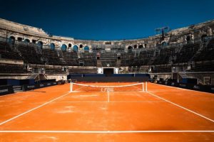 Comment les arènes de Nîmes se sont transformées en stade de tennis pour l&rsquo;UTS