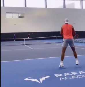Insolite, Vidéos > Quel « kiff » de voir Rafael Nadal taper encore aussi fort dans la balle !