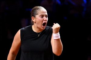 Jelena Ostapenko domine Aryna Sabalenka en finale de l&rsquo;Open de Stuttgart