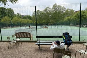 Les terrains de tennis du jardin du Luxembourg ont enfin rouvert après une longue bataille juridique